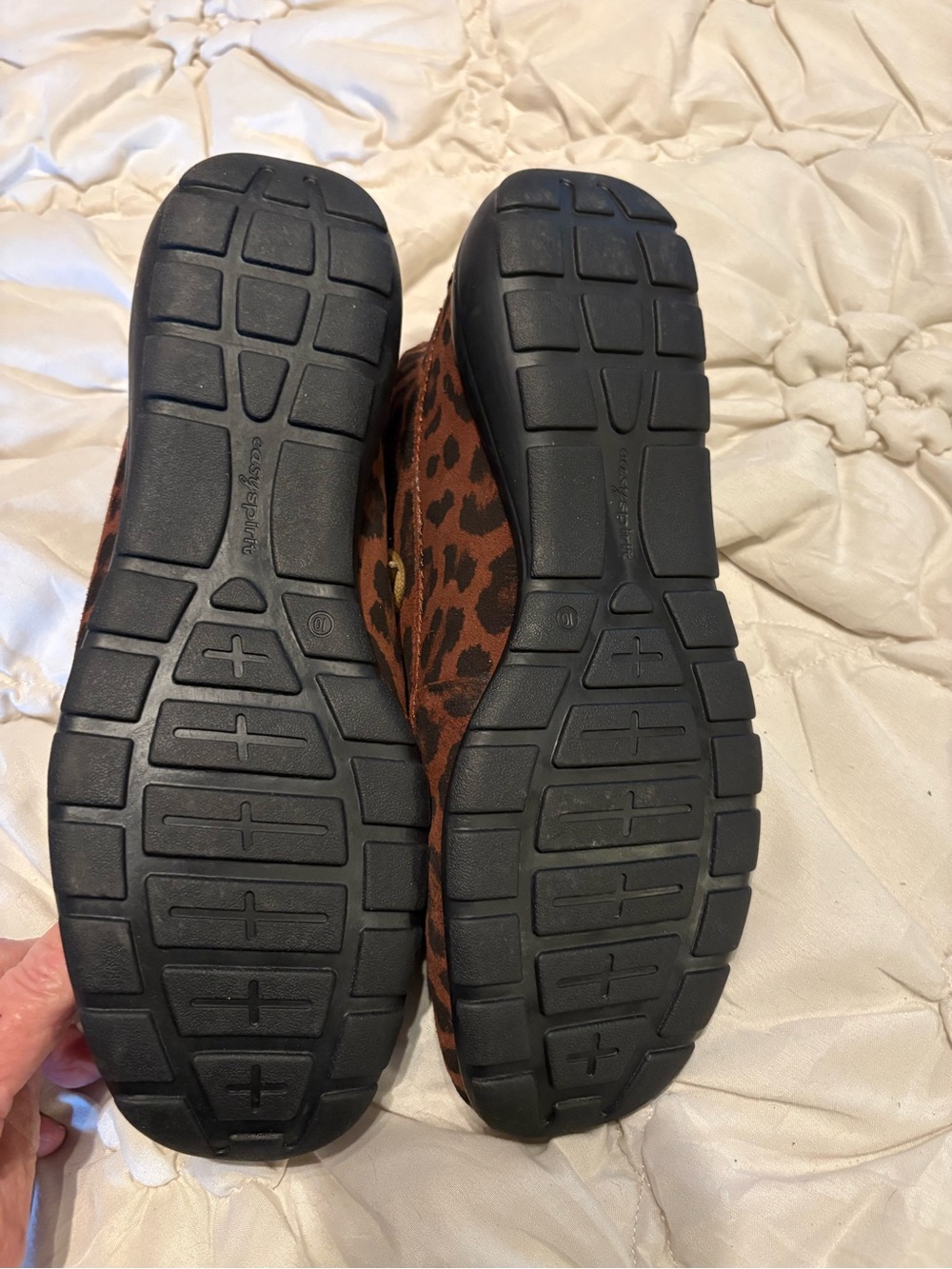 Women’s Easy Spirit Leopard-Print bootie Boots in cheetah 🐆 print - Picture 3 of 5